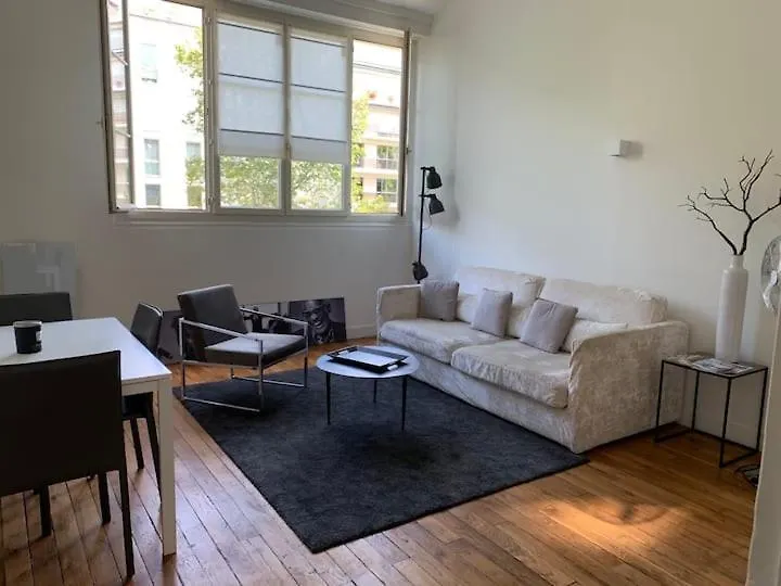 Appartement Tour Eiffel Invalides Paris